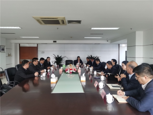 【领导关怀】市城投集团党委委员、副总经理沈卓恒一行赴人生就是搏调研指导工作